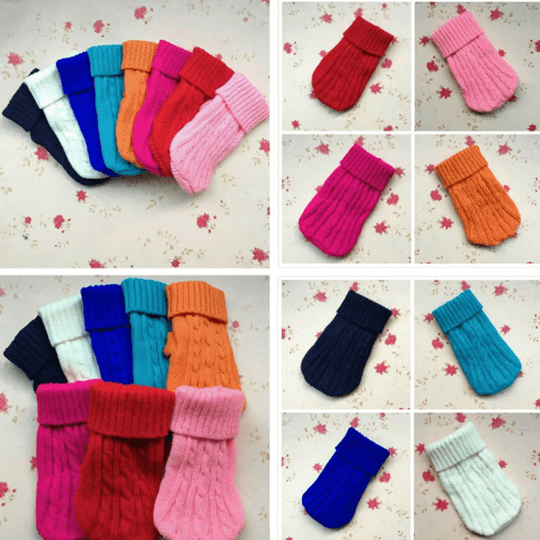 Différents coloris de notre pull tricoté pour chien et chat