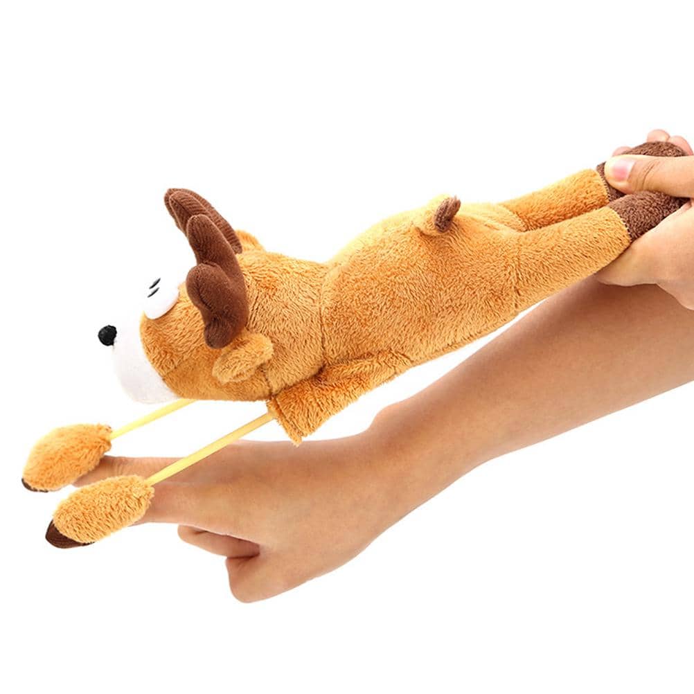Peluche en forme de cerf pour chien avec des bras extensibles