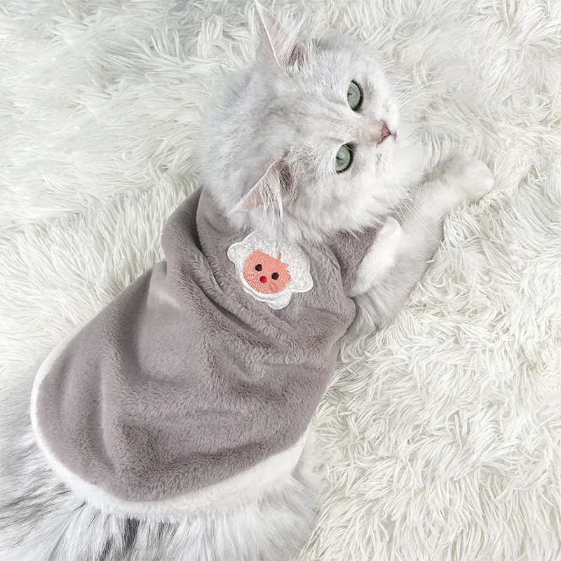 Pull doux et chaud gris pour chat
