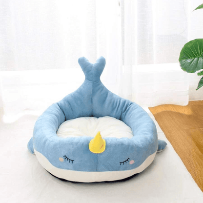 Grand lit pour chat en forme de baleine