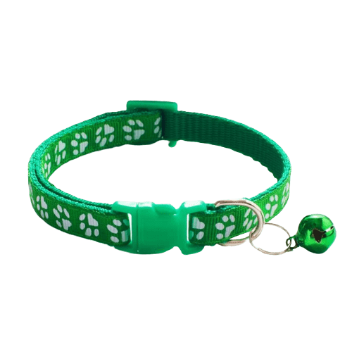 Collier vert avec clochette pour chat